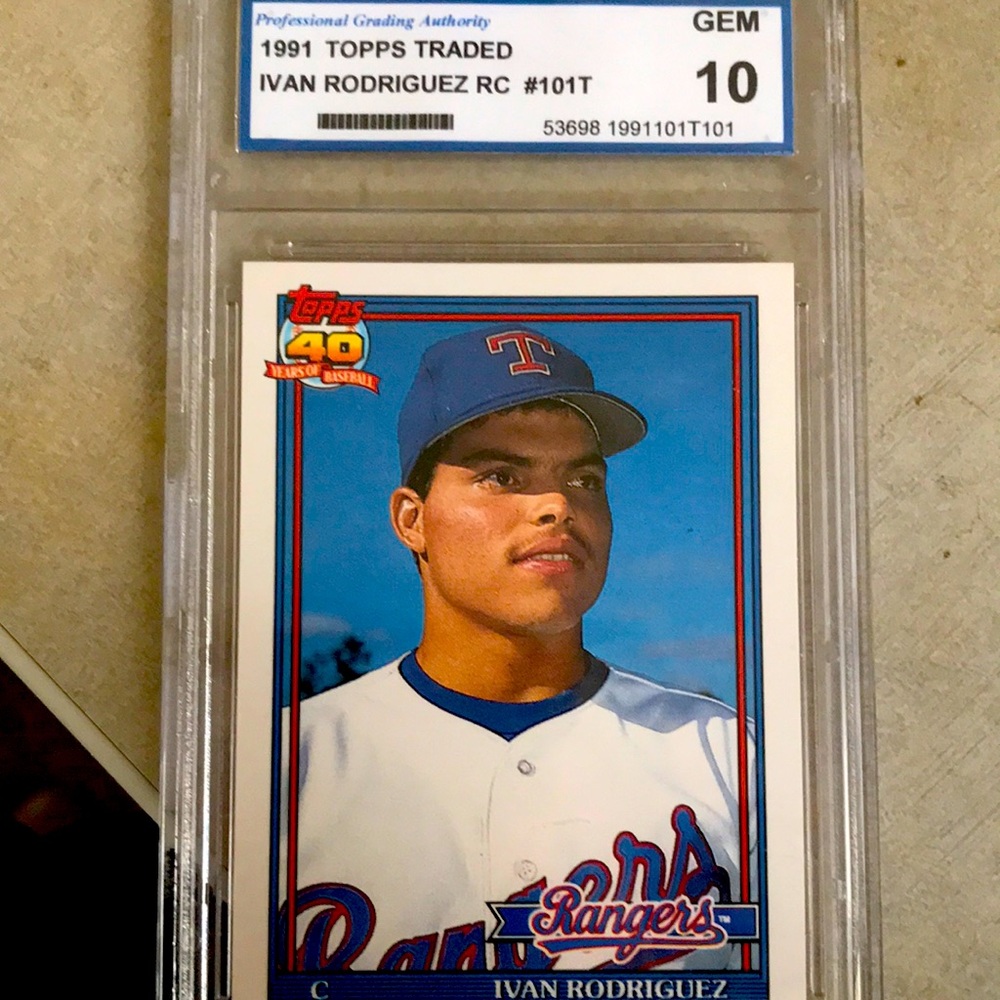 Ivan Rodriguez Topps 1991 Rookie Card.